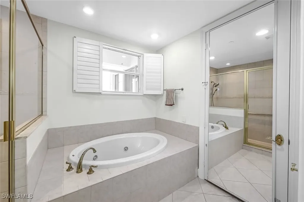 510 Avellino Isle Circle Naples FL 34119