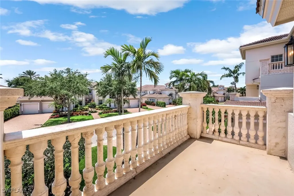 510 Avellino Isle Circle Naples FL 34119