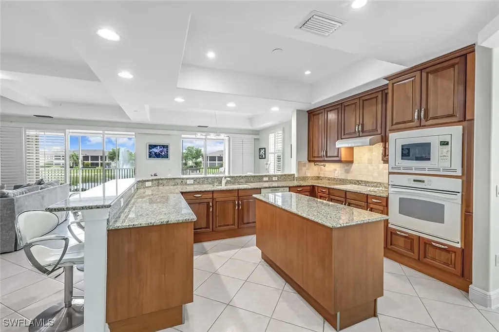510 Avellino Isle Circle Naples FL 34119