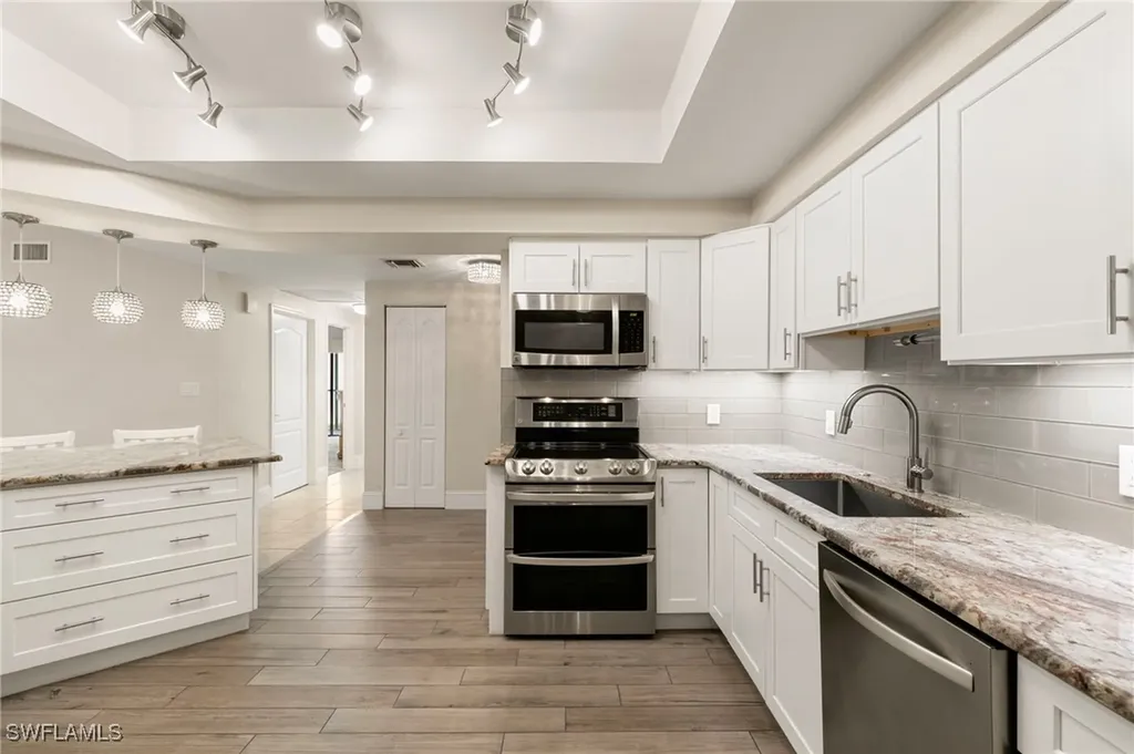 961 Collier Court Marco Island FL 34145