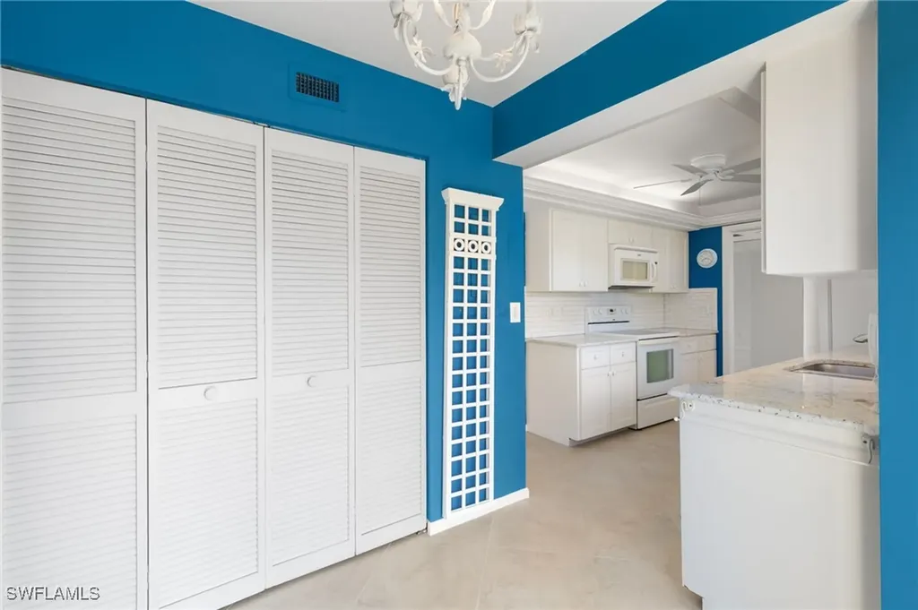 931 Collier Court Marco Island FL 34145