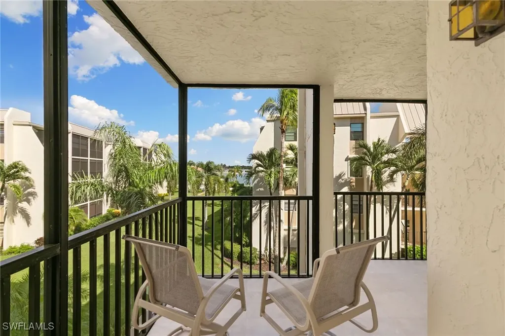931 Collier Court Marco Island FL 34145