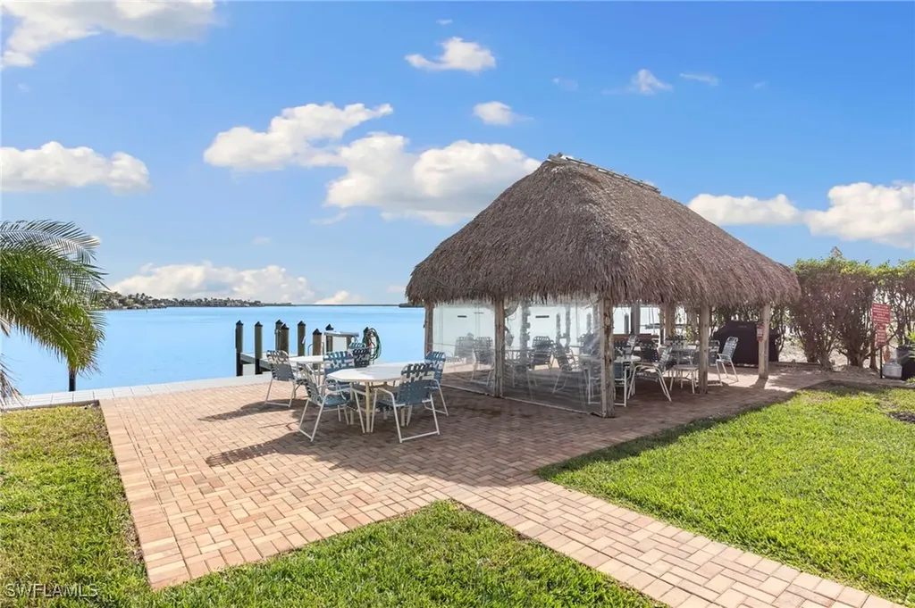 931 Collier Court Marco Island FL 34145