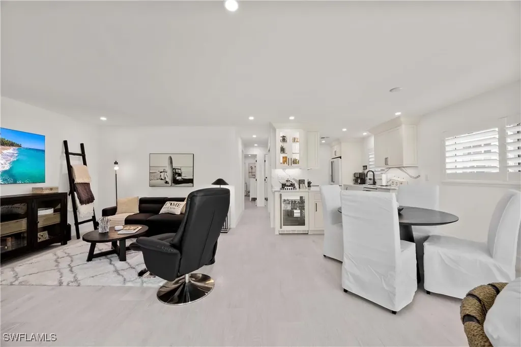 2100 Gulf Shore Boulevard N Naples FL 34102