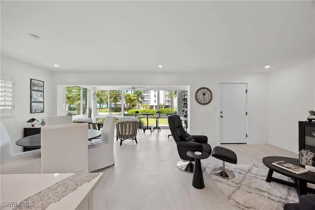2100 Gulf Shore Boulevard N Naples FL 34102