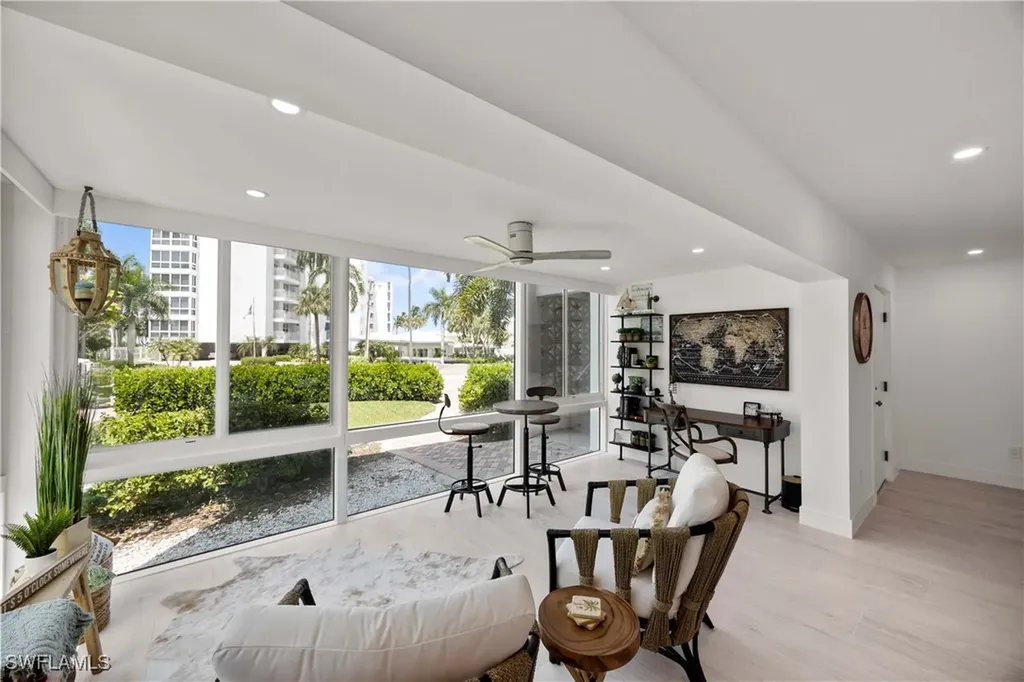 2100 Gulf Shore Boulevard N Naples FL 34102
