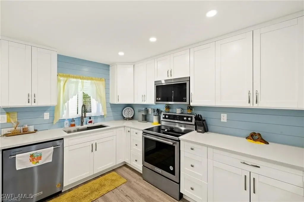 1417 Chesapeake Avenue Naples FL 34102