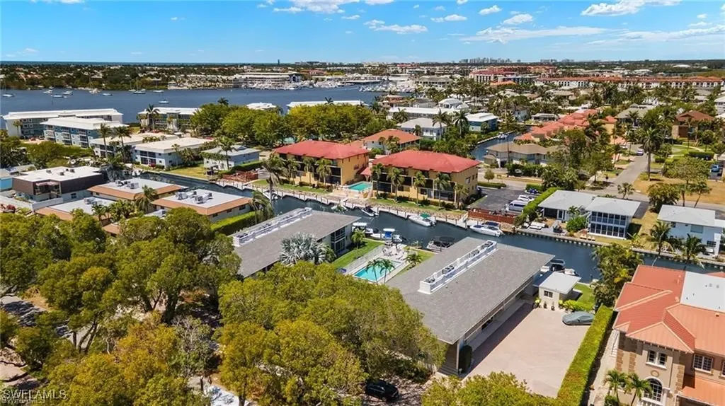1417 Chesapeake Avenue Naples FL 34102