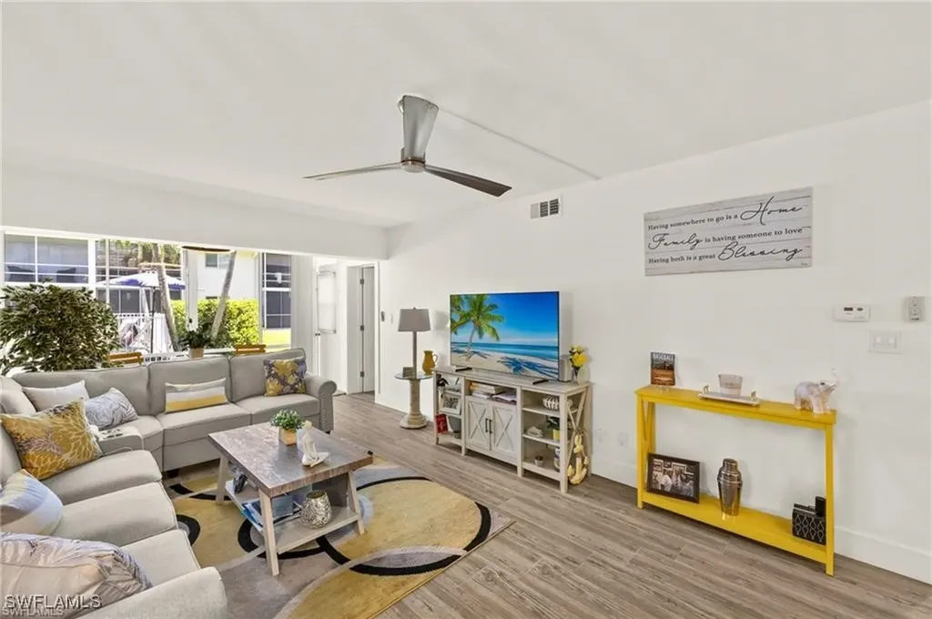 1417 Chesapeake Avenue Naples FL 34102
