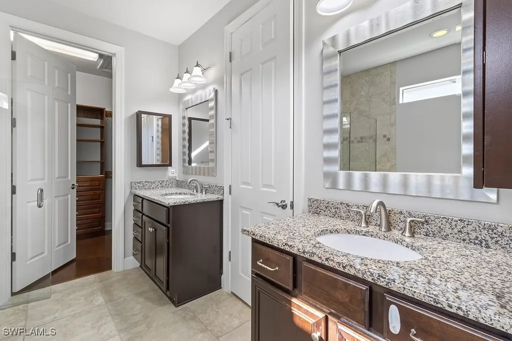 16133 Camden Lakes Circle Naples FL 34110
