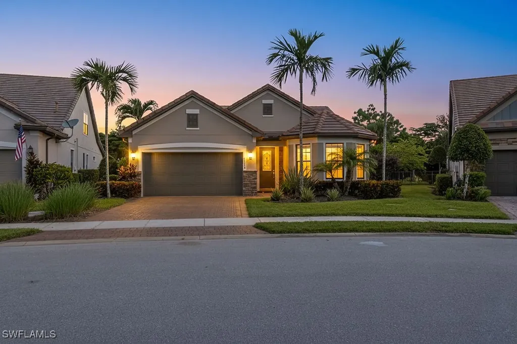16133 Camden Lakes Circle Naples FL 34110
