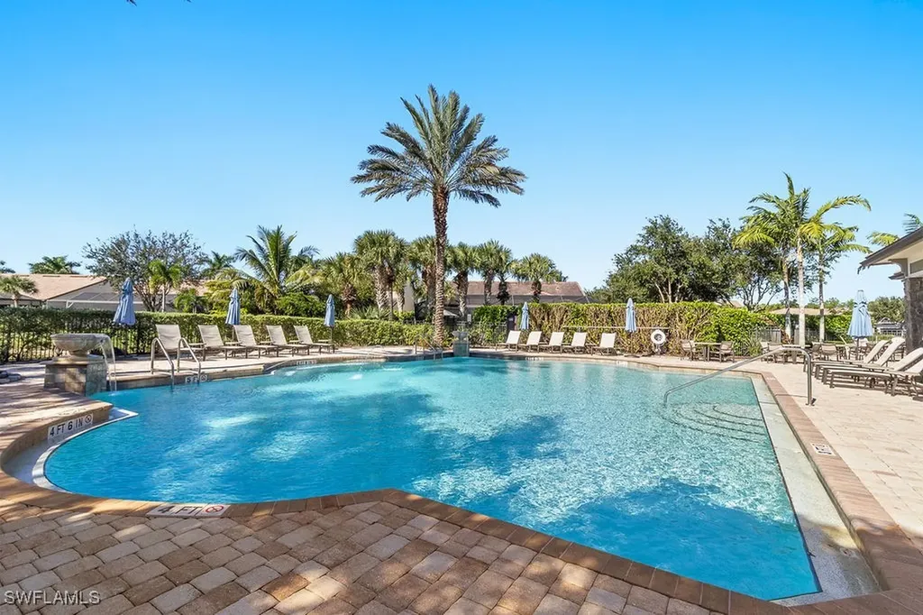 16133 Camden Lakes Circle Naples FL 34110
