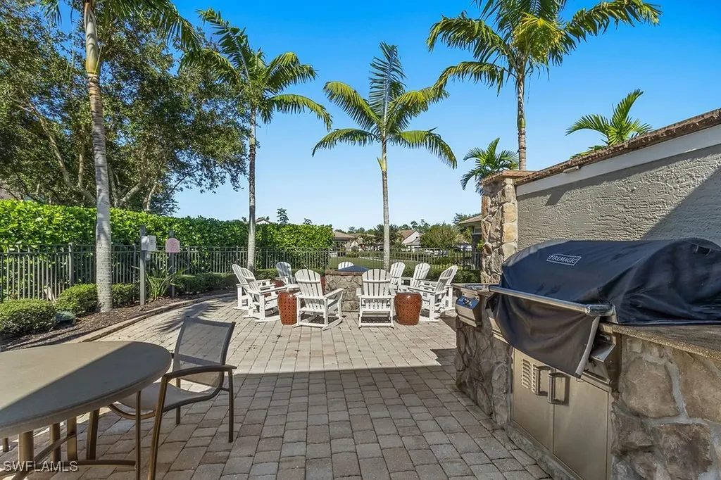 16133 Camden Lakes Circle Naples FL 34110