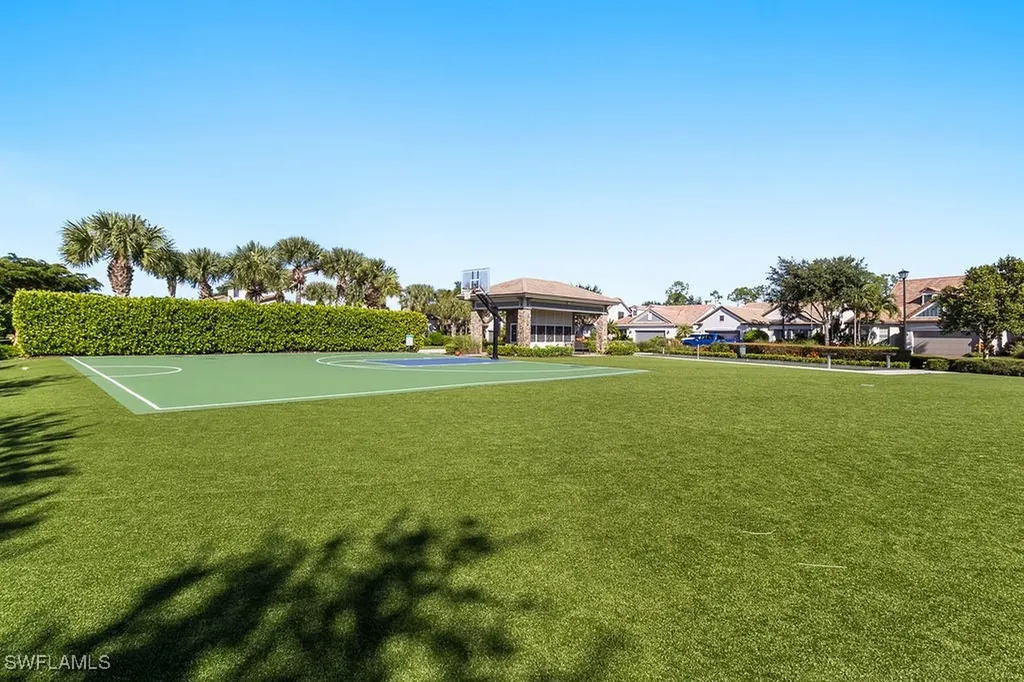 16133 Camden Lakes Circle Naples FL 34110