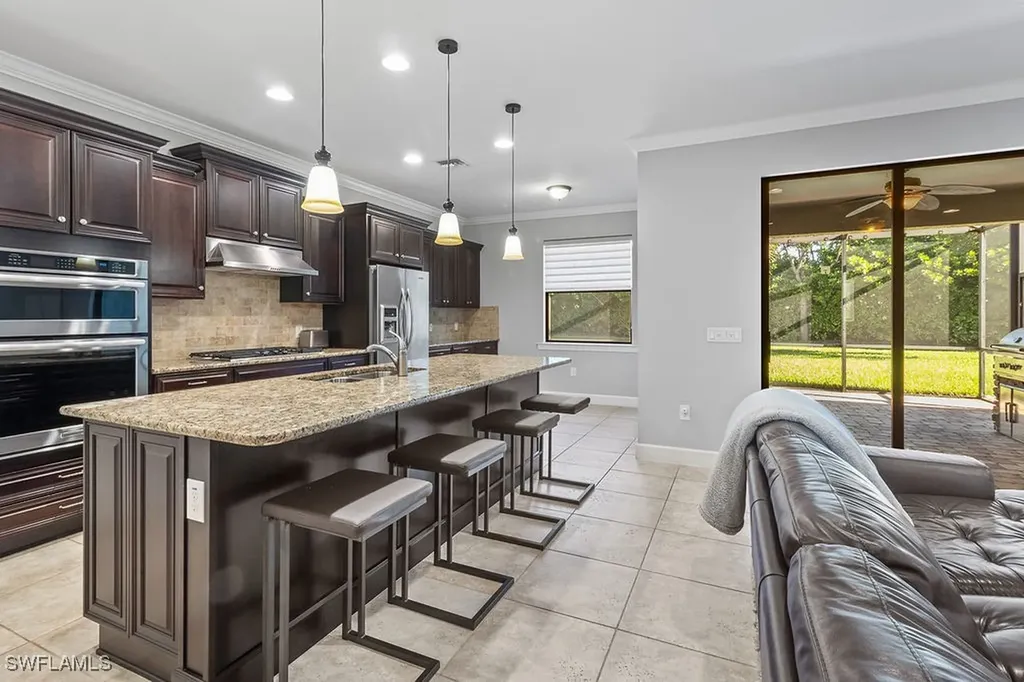 16133 Camden Lakes Circle Naples FL 34110