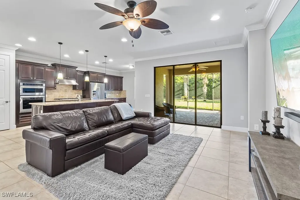 16133 Camden Lakes Circle Naples FL 34110