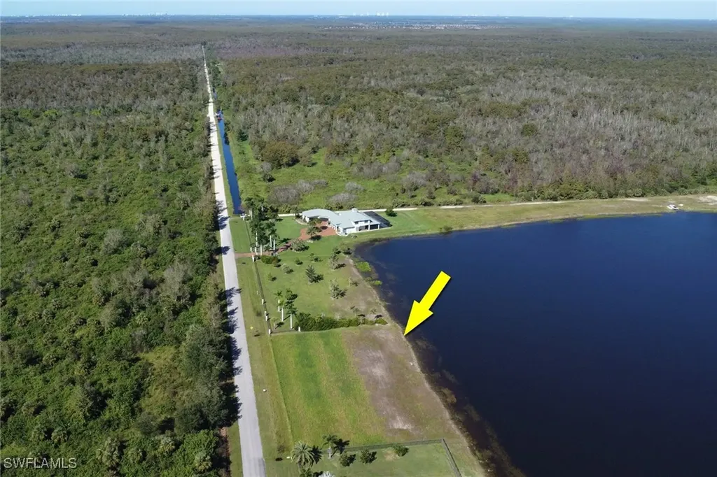 625 Shady Hollow Boulevard W Naples FL 34120
