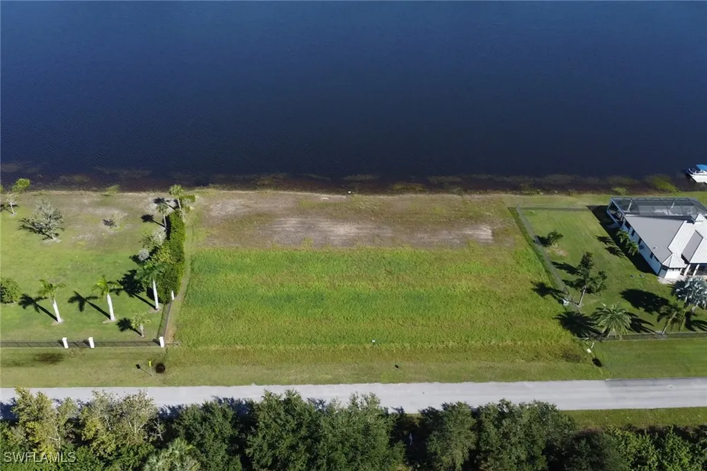 625 Shady Hollow Boulevard W Naples FL 34120