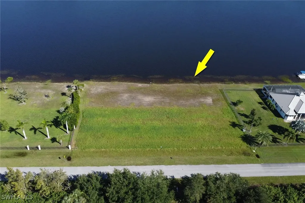 625 Shady Hollow Boulevard W Naples FL 34120
