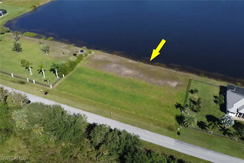 625 Shady Hollow Boulevard W Naples FL 34120