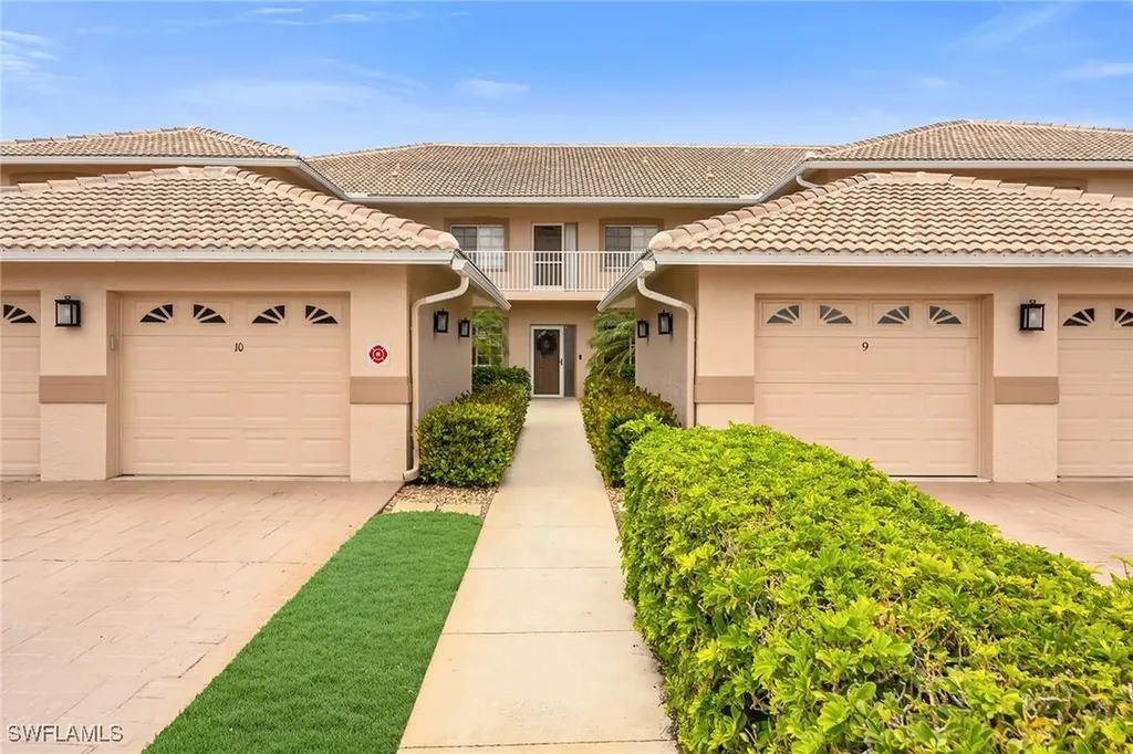 9087 Michael Circle Naples FL 34113