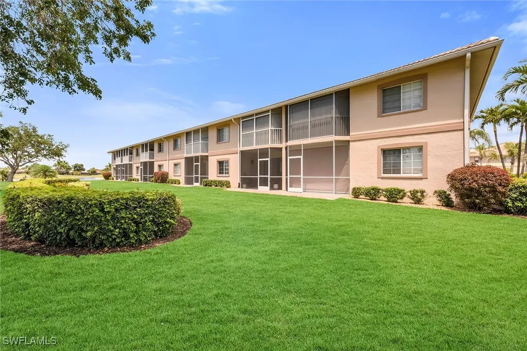 9087 Michael Circle Naples FL 34113