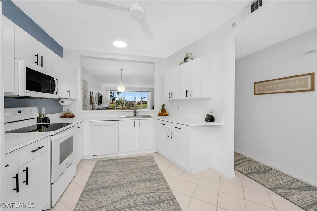 9087 Michael Circle Naples FL 34113