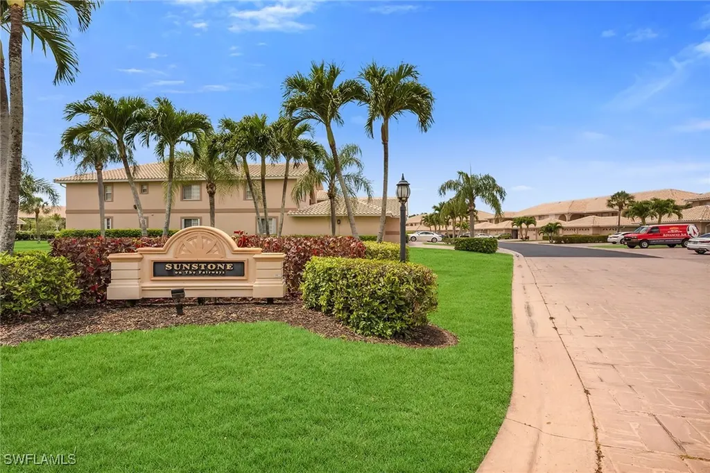 9087 Michael Circle Naples FL 34113