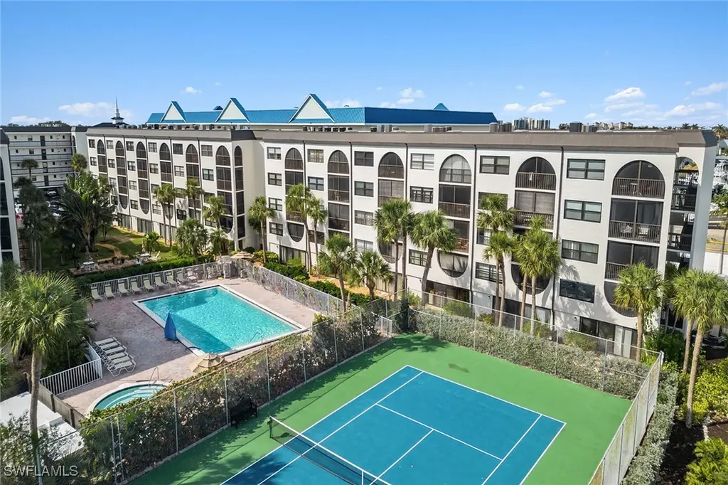 1031 Anglers Cove Marco Island FL 34145