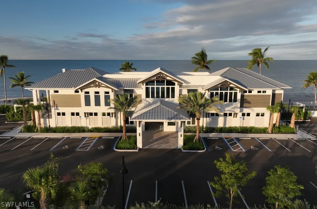 27105 Oakwood Lake Drive Bonita Springs FL 34134