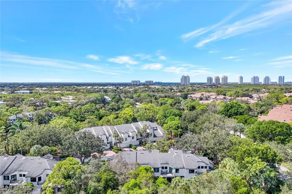 27105 Oakwood Lake Drive Bonita Springs FL 34134