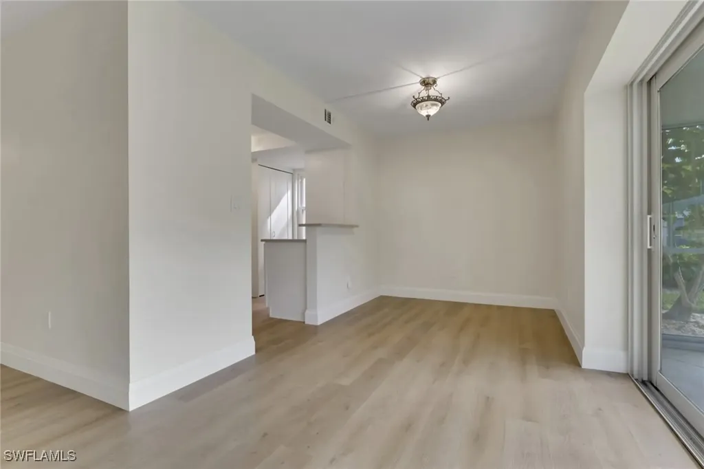 1155 Sandpiper Street Naples FL 34102