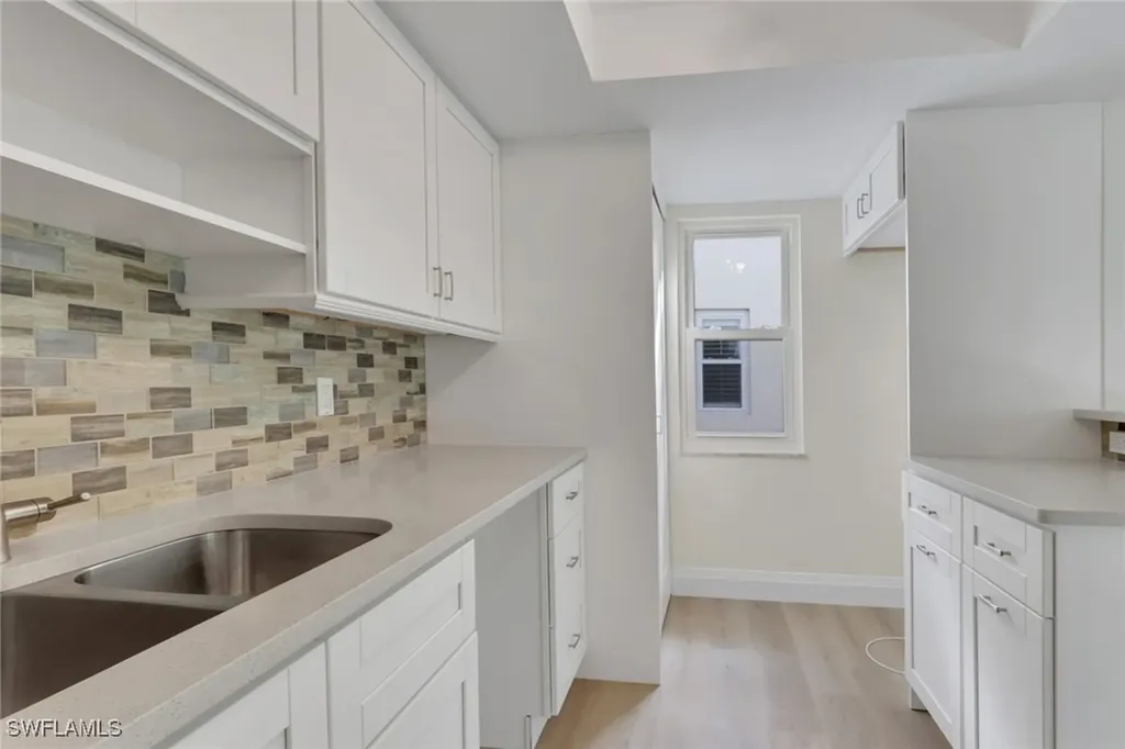1155 Sandpiper Street Naples FL 34102
