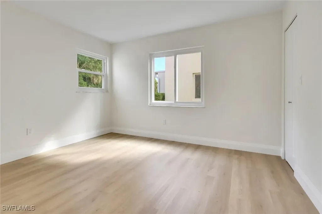 1155 Sandpiper Street Naples FL 34102