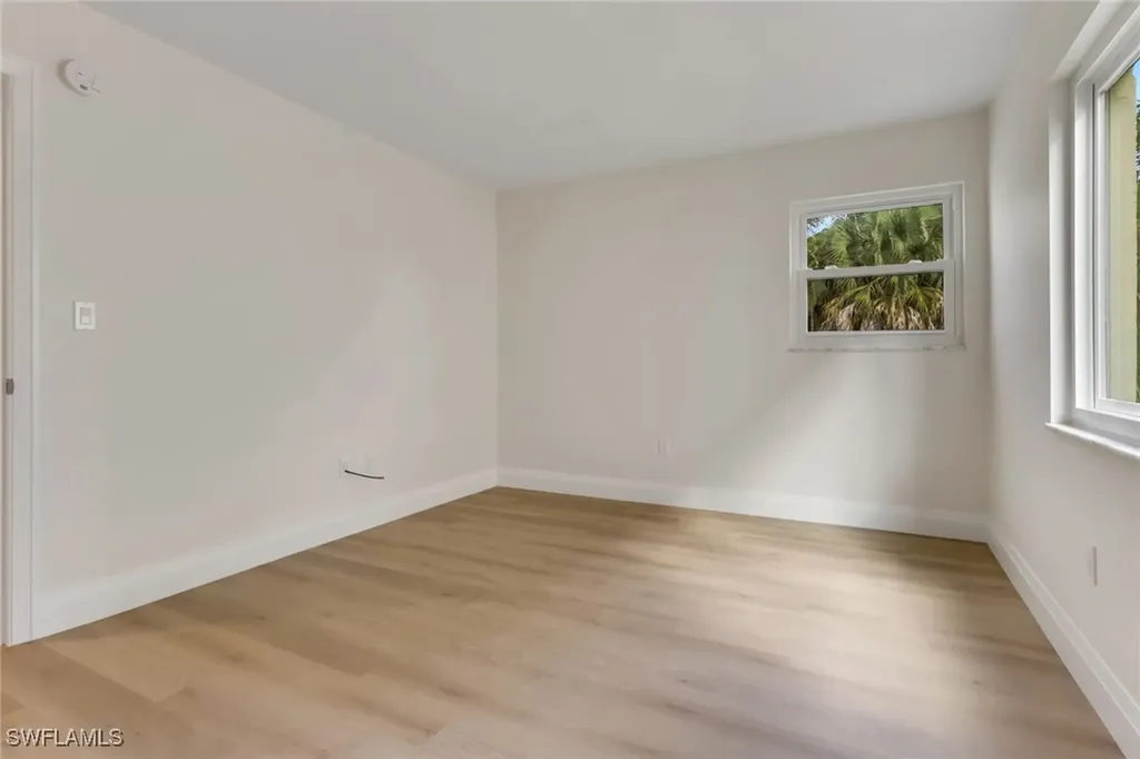 1155 Sandpiper Street Naples FL 34102