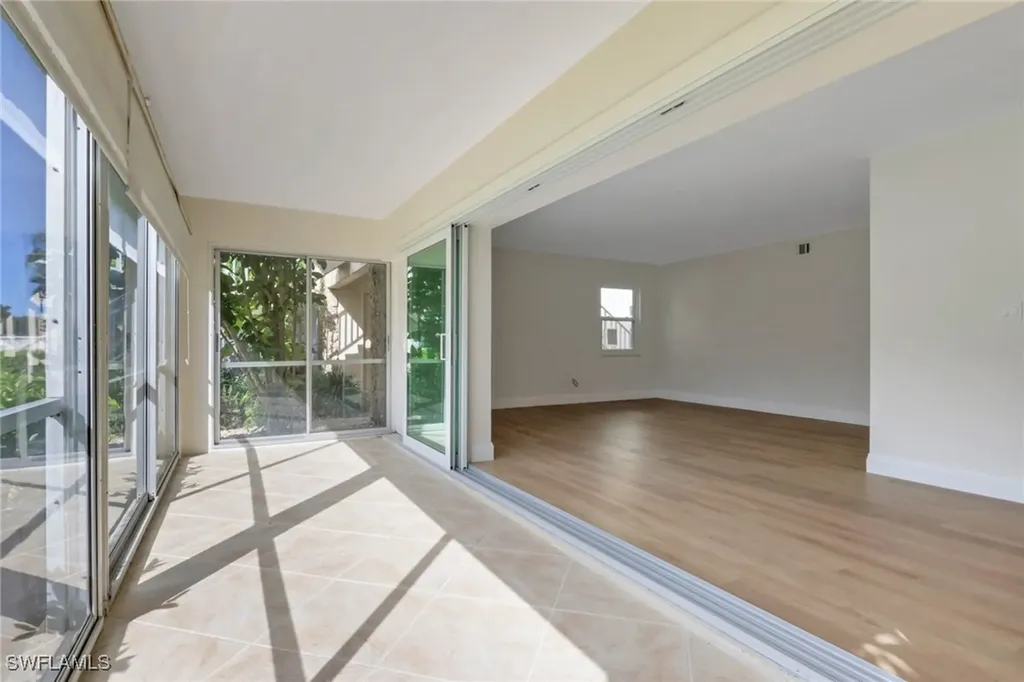 1155 Sandpiper Street Naples FL 34102