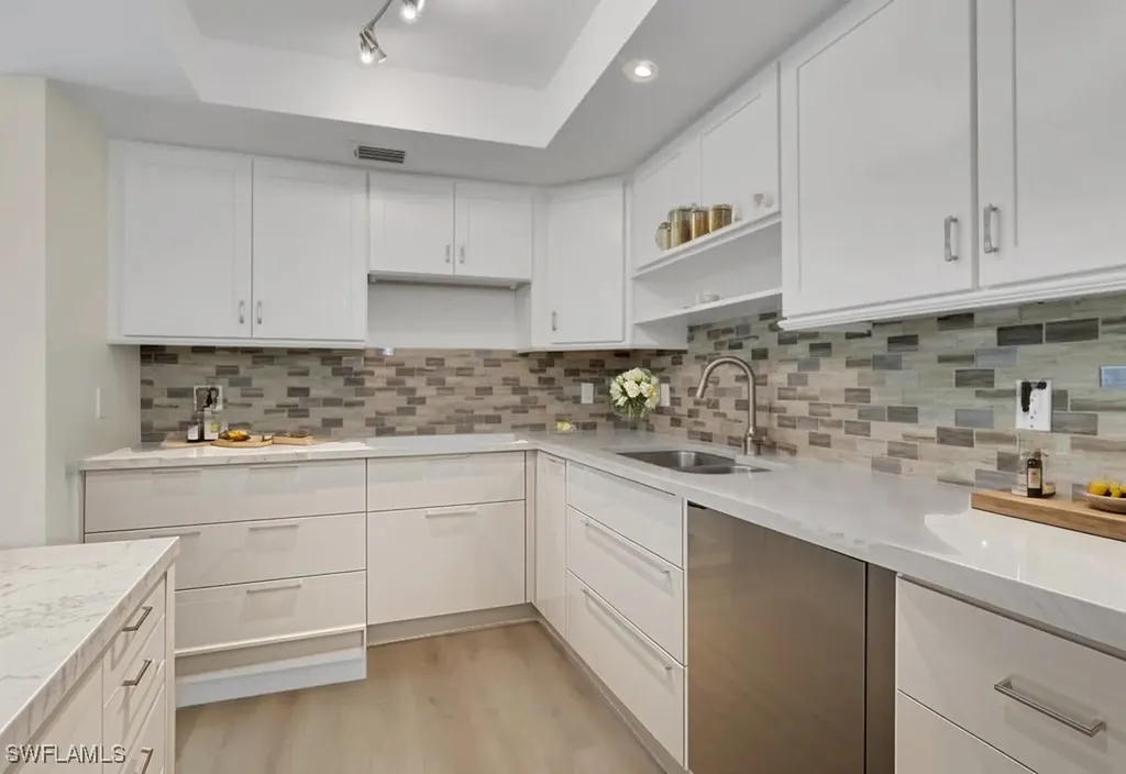 1155 Sandpiper Street Naples FL 34102