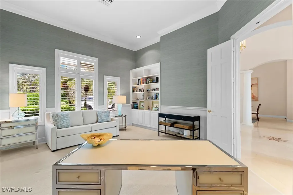 709 Jamestown Lane Naples FL 34108