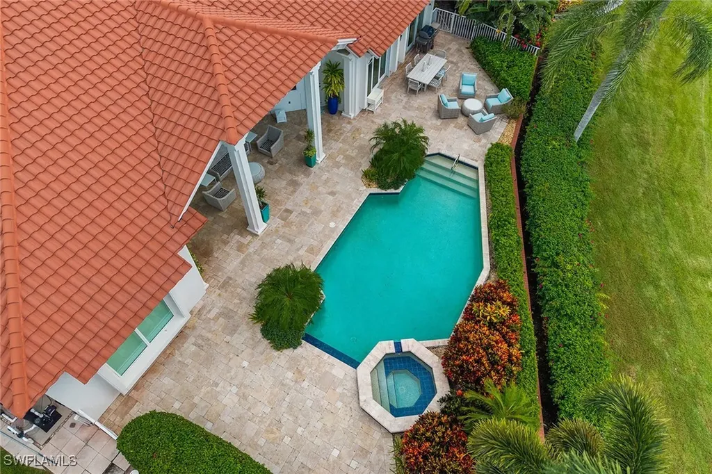 709 Jamestown Lane Naples FL 34108