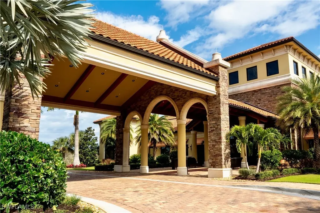 9596 Trevi Court Naples FL 34113
