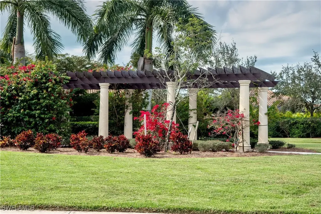 9596 Trevi Court Naples FL 34113
