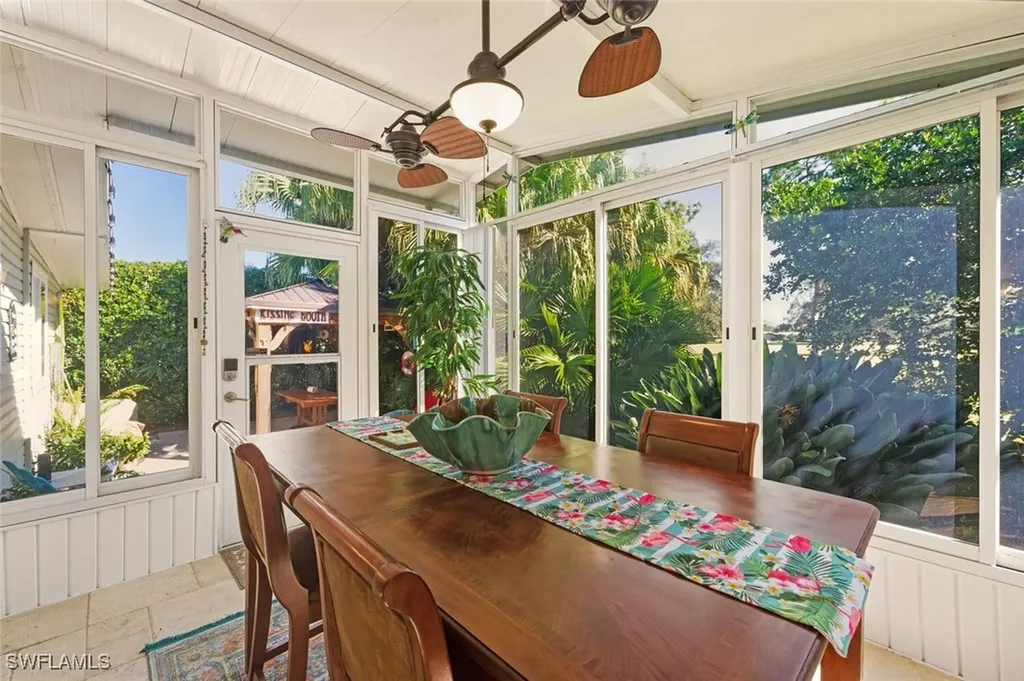 542 Charlemagne Boulevard Naples FL 34112