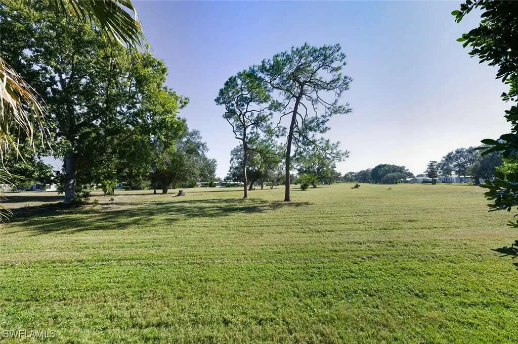 542 Charlemagne Boulevard Naples FL 34112