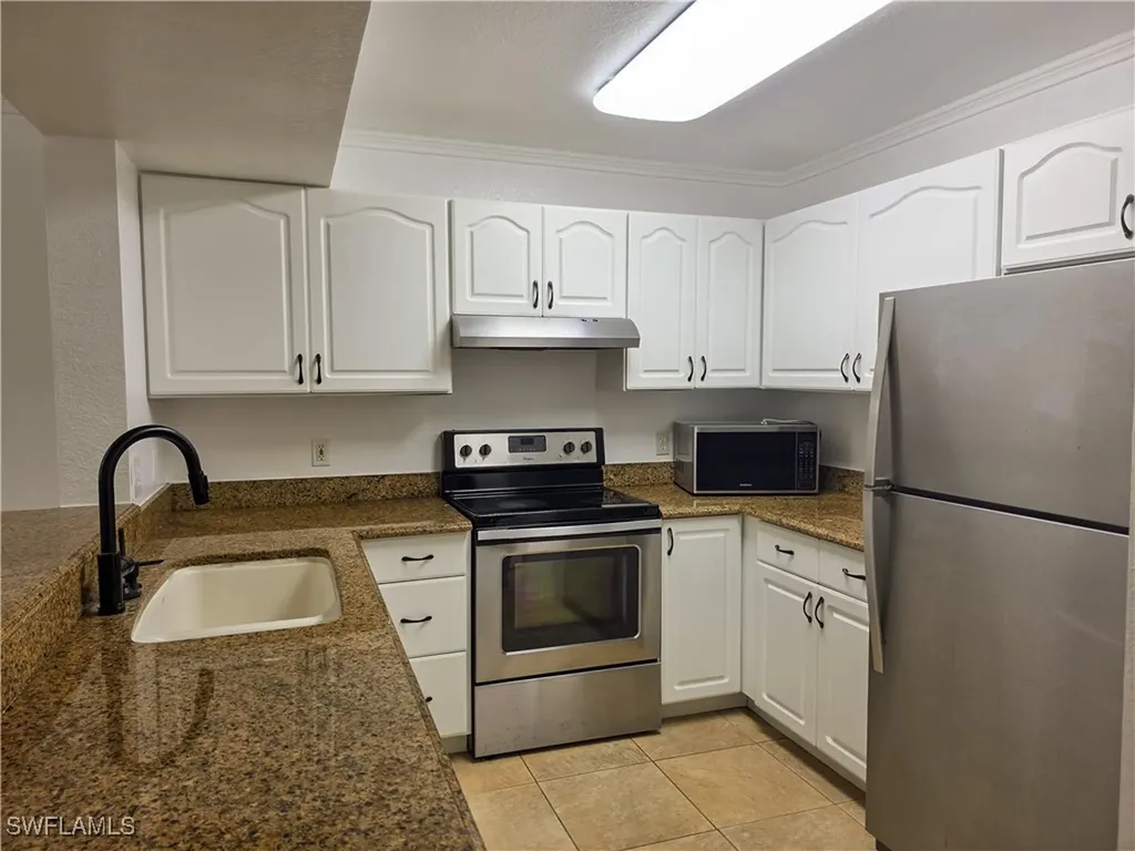 8287 Key Royal Lane Naples FL 34119