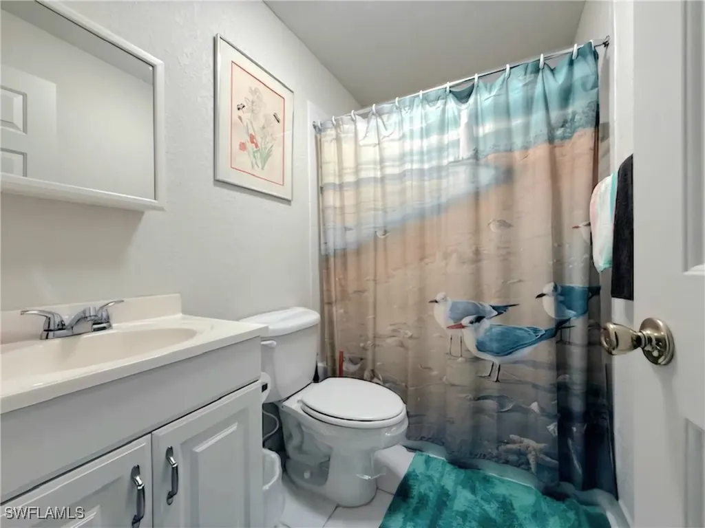 4613 Bayshore Drive Naples FL 34112