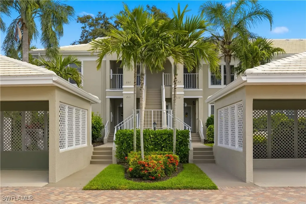5899 Chanteclair Drive Naples FL 34108