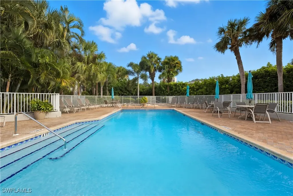 5899 Chanteclair Drive Naples FL 34108