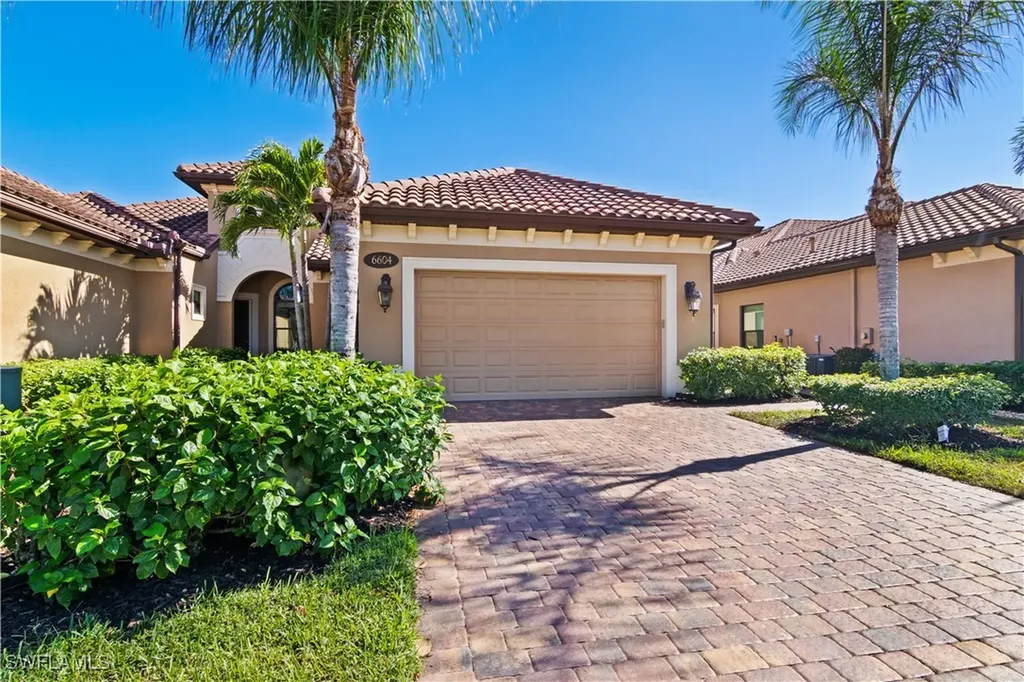 6604 Roma Way Naples FL 34113