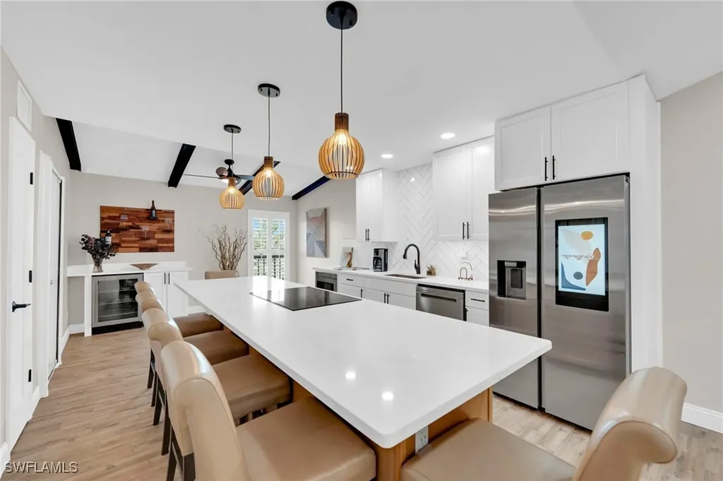 Fort Myers FL, 15761 Windward Way Circle, Unit 3302