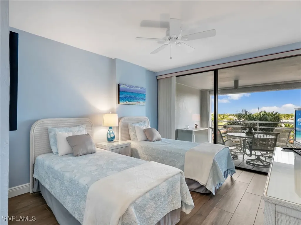 4751 Gulf Shore Boulevard N Naples FL 34103